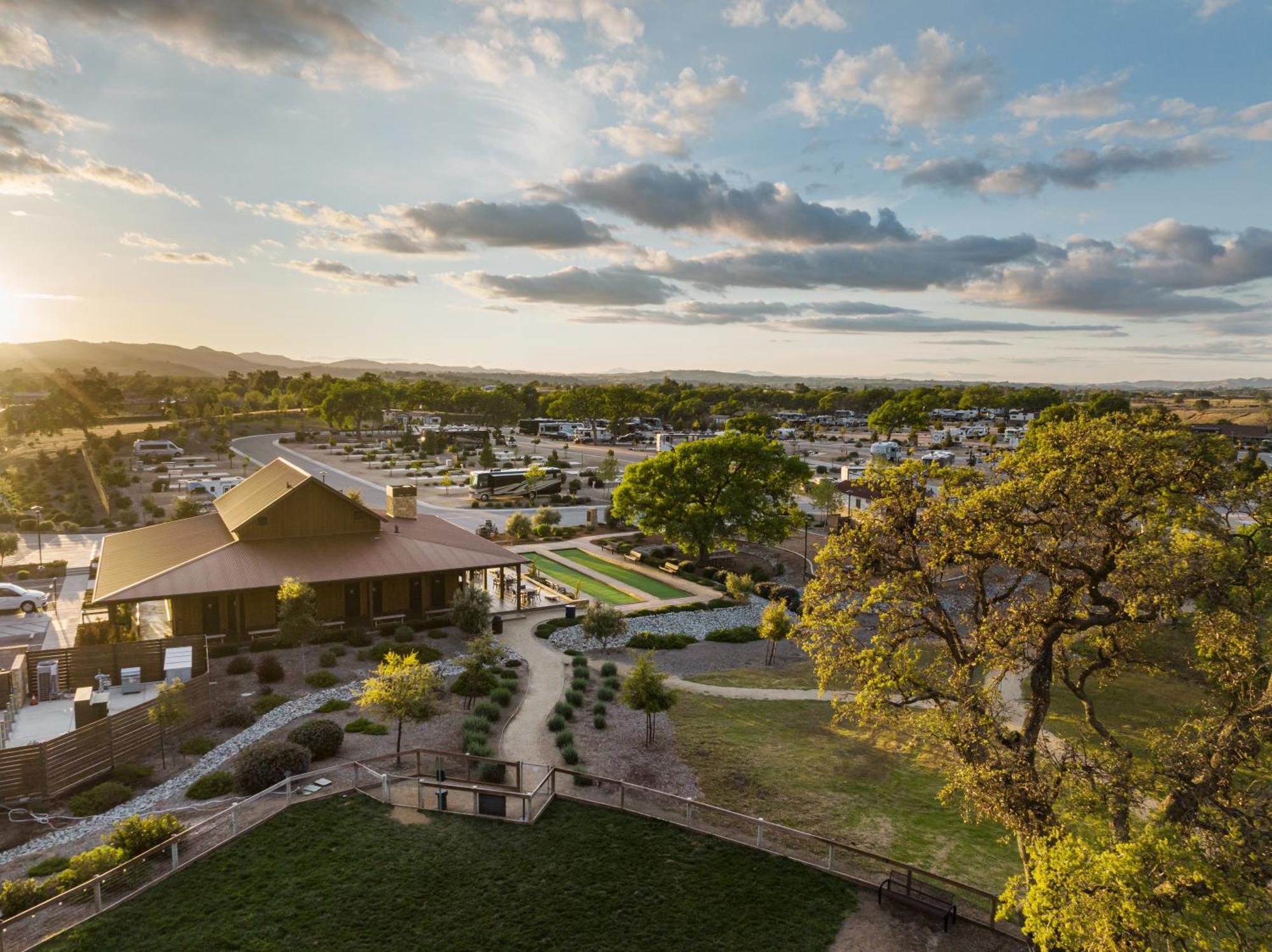 Sun Outdoors Paso Robles Hotel Exterior photo