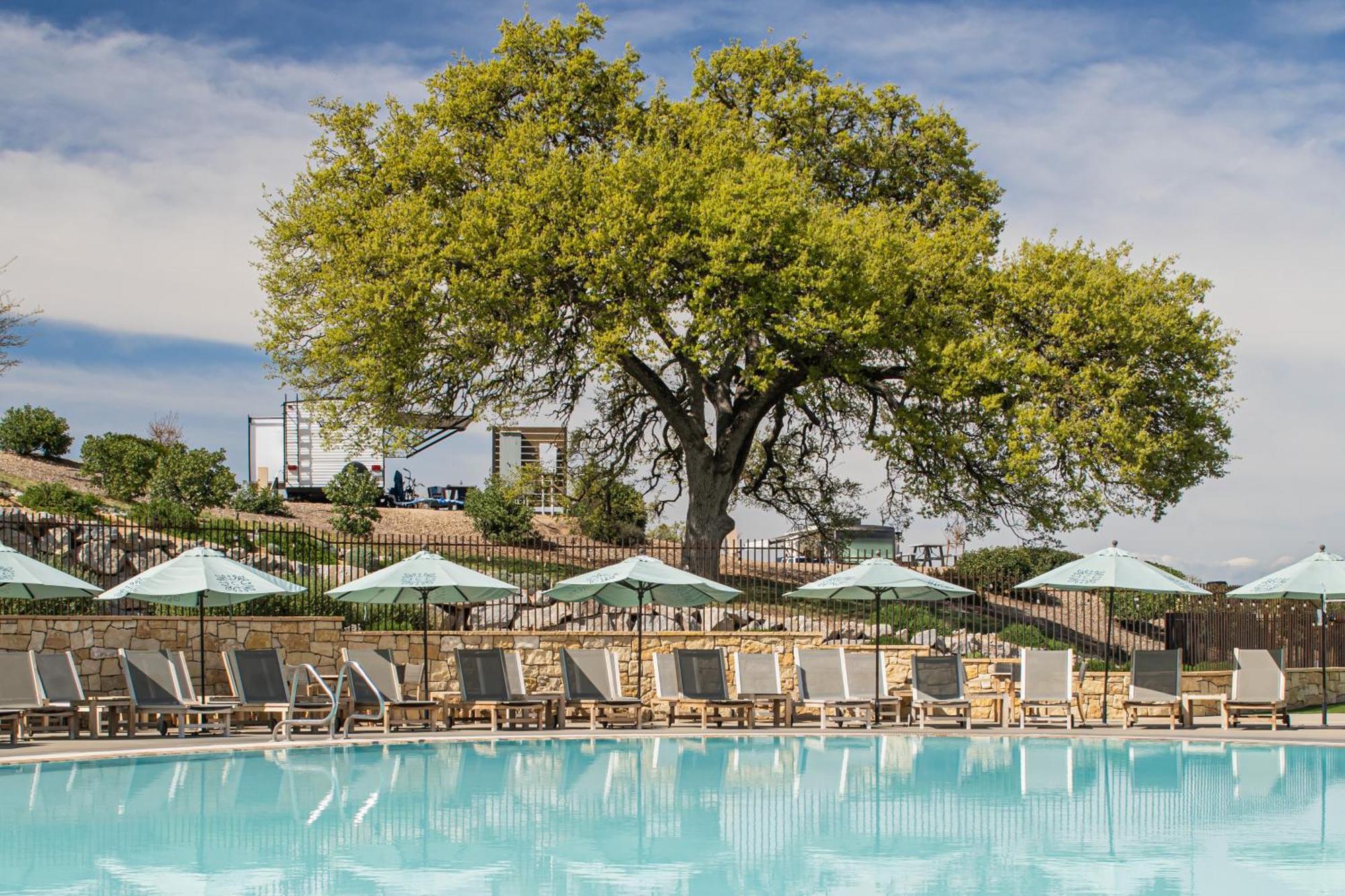 Sun Outdoors Paso Robles Hotel Exterior photo